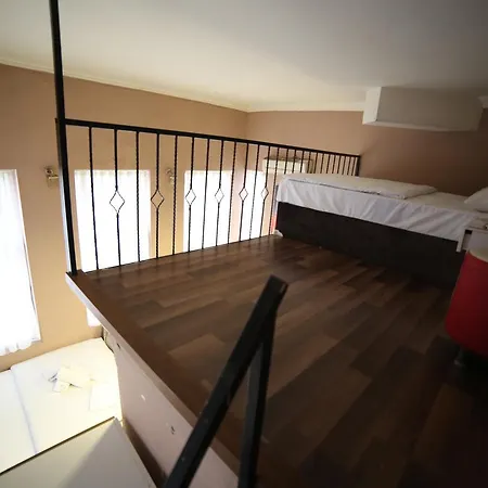 Aparthotel B.k.c Suites